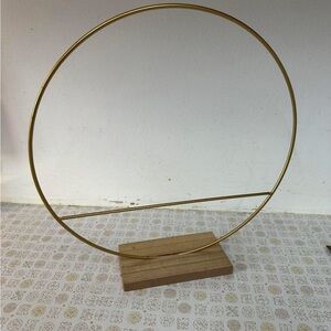 Gold Circular Metal Display Stand